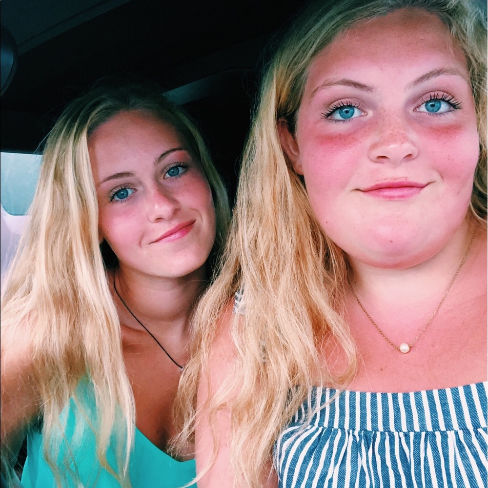 Meet your Posher, Caroline